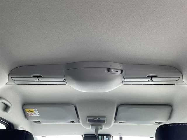 スズキ スペーシア ギア HYBRID XZ 島根県 2022(令4)年 2.5万km クールカーキパールメタリック/ガンメタリック2トーン 登録時走行距離24663km/社外8インチナビ/フルセグテレビ/バックカメラ/両側パワースライドドドア/衝突軽減ブレーキ/レーンキープアシススト/レーダークルーズコントロール/前席シートヒーター/プッシュスタート/スマートキー(スペアスマート×1)/ウインカーミラー/ドアバイザー/ETC