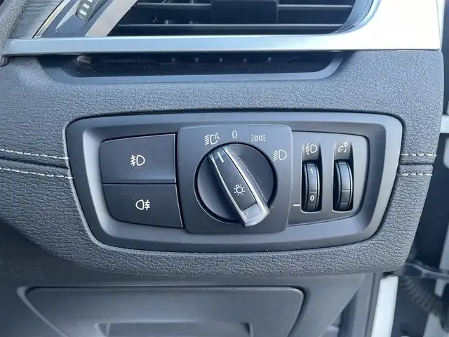 ＢＭＷ Ｘ１ xDrive 18d Mスポーツ 滋賀県 2021(令3)年 4.4万km ミネラルホワイト ハイラインパッケージ/黒革/・前席パワーシート/・前席シートヒーター /インテリジェントセーフティ/衝突軽減ブレーキ/車線逸脱警告/ACC/アンビエントライト/純正HDDナビ（BT/USB）/社外テレビチューナー/バックカメラ/前後ドライブレコーダー/ETC/純正18インチAW