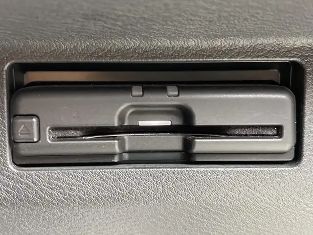 日産 キックス X 神奈川県 2021(令3)年 7万km ブリリアントホワイトパール 純正９インチナビ/Bカメラ　全方位カメラ/デジタルルームミラー/フルセグ/ETC/プロパイロット/エマージェンシーブレーキ/コーナーセンサー/純正アルミホイール/前後ドライブレコーダー　/ルーフレール