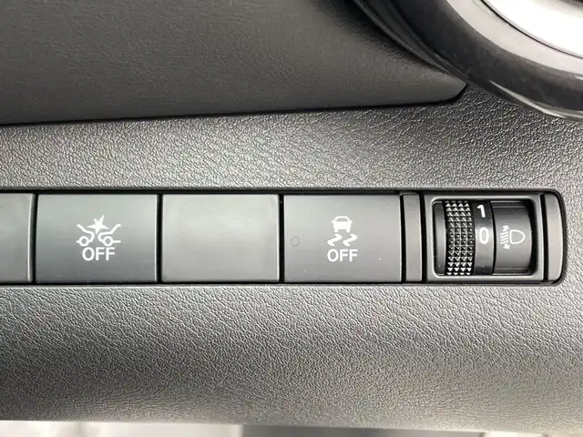 日産 キックス X 神奈川県 2021(令3)年 7万km ブリリアントホワイトパール 純正９インチナビ/Bカメラ　全方位カメラ/デジタルルームミラー/フルセグ/ETC/プロパイロット/エマージェンシーブレーキ/コーナーセンサー/純正アルミホイール/前後ドライブレコーダー　/ルーフレール