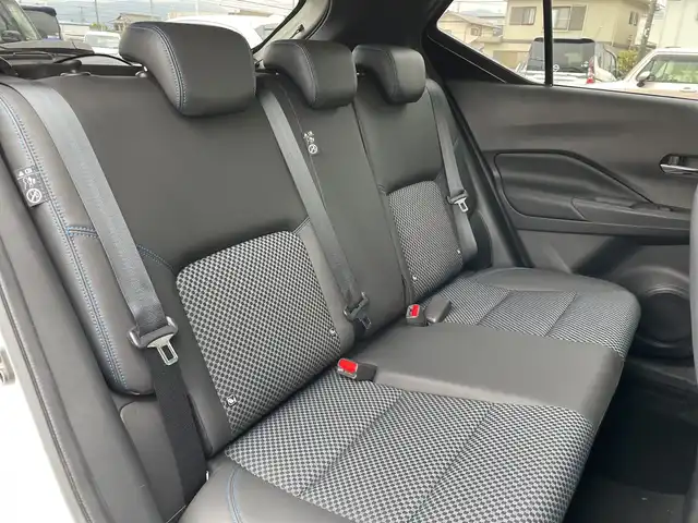 日産 キックス X 神奈川県 2021(令3)年 7万km ブリリアントホワイトパール 純正９インチナビ/Bカメラ　全方位カメラ/デジタルルームミラー/フルセグ/ETC/プロパイロット/エマージェンシーブレーキ/コーナーセンサー/純正アルミホイール/前後ドライブレコーダー　/ルーフレール