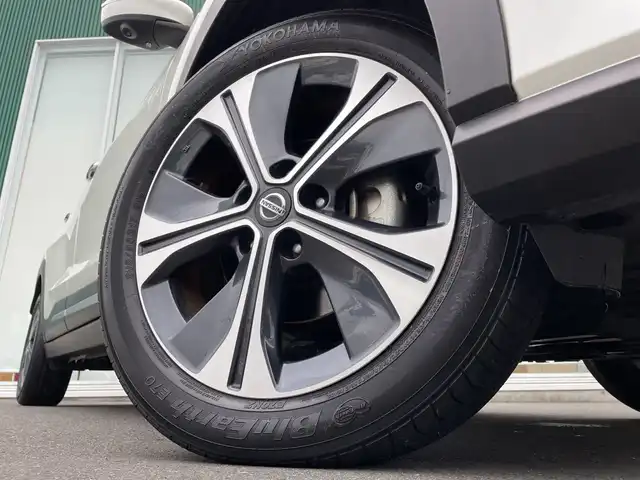 日産 キックス X 神奈川県 2021(令3)年 7万km ブリリアントホワイトパール 純正９インチナビ/Bカメラ　全方位カメラ/デジタルルームミラー/フルセグ/ETC/プロパイロット/エマージェンシーブレーキ/コーナーセンサー/純正アルミホイール/前後ドライブレコーダー　/ルーフレール