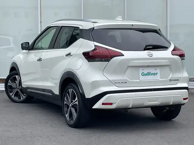 日産 キックス X 神奈川県 2021(令3)年 7万km ブリリアントホワイトパール 純正９インチナビ/Bカメラ　全方位カメラ/デジタルルームミラー/フルセグ/ETC/プロパイロット/エマージェンシーブレーキ/コーナーセンサー/純正アルミホイール/前後ドライブレコーダー　/ルーフレール