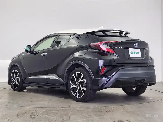 トヨタ Ｃ－ＨＲ G LEDエディション 愛知県 2018(平30)年 5.7万km ホワイト/ブラックマイカ 2トーン 純正9型ナビ（フルセグ、CD、DVD、Bluetooth）/モデリスタエアロ/BSM/シートヒーター（D+N)/ACC/ETC/Bカメラ/ハーフレザーシート/衝突軽減ブレーキ/レーンキープアシスト/オートハイビーム/LEDヘッドライト/コーナーセンサー前後/純正18インチAW/純正フロアマット/電子パーキング/オートホールド/スマートキー/フォグライト/横滑り防止装置