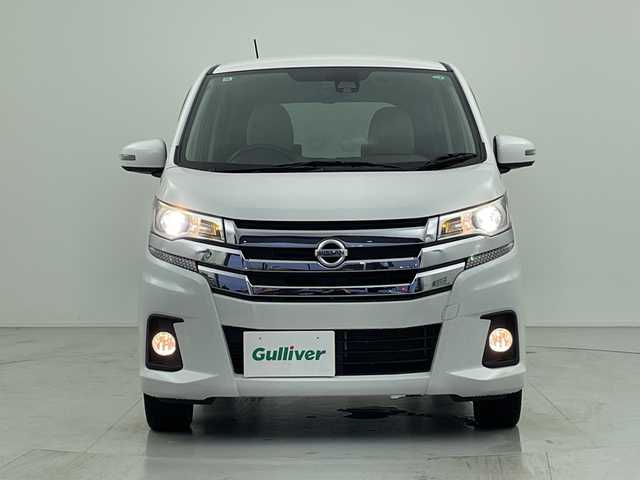 日産 デイズ HWS X プレミアムセレクション 愛知県 2017(平29)年 4.2万km ホワイトパール 純正メモリナビ・フルセグTV/CD・DVD・Bluetooth/スマートキー/アラウンドビューモニター/ETC/ハーフレザーシート/純正HIDライト