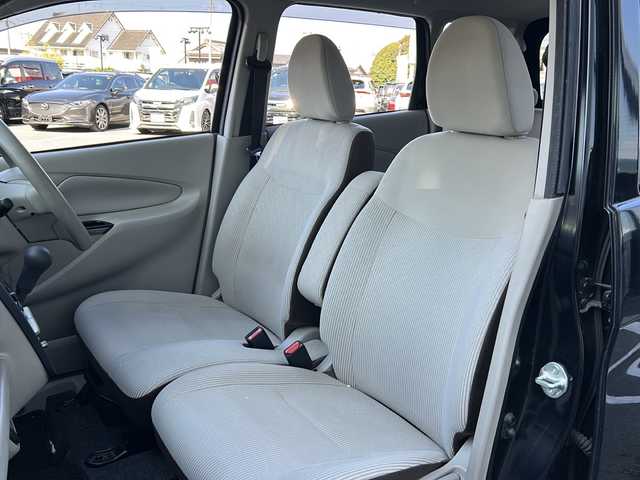 日産 デイズ J 岐阜県 2018(平30)年 12.6万km ブラック 登録時走行距離125856km/ケンウッドCDオーディオ/ドアバイザー/ipod接続/AUX接続/USB接続/ETC/禁煙車/フロアマット/リモコンキー/ハロゲンヘッドライト/ベンチシート/エアバッグ/オートエアコン/スタッドレス有/エアバッグ