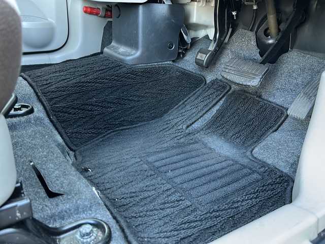 日産 デイズ J 岐阜県 2018(平30)年 12.6万km ブラック 登録時走行距離125856km/ケンウッドCDオーディオ/ドアバイザー/ipod接続/AUX接続/USB接続/ETC/禁煙車/フロアマット/リモコンキー/ハロゲンヘッドライト/ベンチシート/エアバッグ/オートエアコン/スタッドレス有/エアバッグ