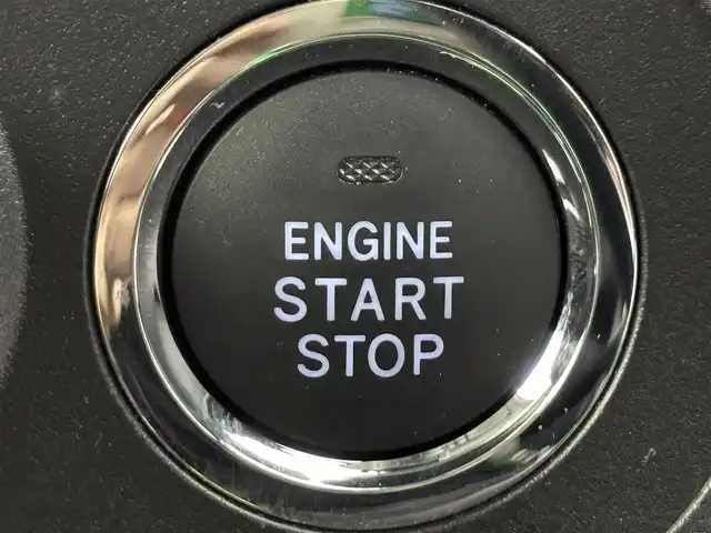 トヨタ ライズ Z 福岡県 2020(令2)年 4.4万km ブラックマイカメタリック 純正９型ＤＡ／フルセグＴＶ　/全方位カメラ　/デジタルルームミラー　/ビルトインＥＴＣ２．０　/レーダークルコン　/コーナーセンサー　/衝突軽減ブレーキ　/レーンキープ　/ＢＳＭ　/シートヒーター　/純正１７インチＡＷ　/ＬＥＤヘッドライト