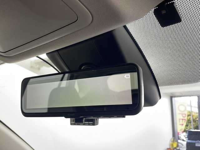 トヨタ ＲＡＶ４ アドベンチャー 大阪府 2019(令1)年 2.5万km アッシュグレーメタリック/アーバンカーキ ４ＷＤ/純正ＳＤナビ/【BT/フルセグTV/USB/DVD]/デジタルインナーミラー/バックカメラ/ETC/ドライブレコーダー前後　DC-DR651/ブラインドスポットモニター/衝突被害軽減システム/レーンキープアシスト/クルーズコントロール追従/オートライト/パワーシートD席/純正１９インチAW/純正フロアマット/スペアキー