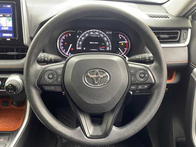 トヨタ ＲＡＶ４ アドベンチャー 大阪府 2019(令1)年 2.5万km アッシュグレーメタリック/アーバンカーキ ４ＷＤ/純正ＳＤナビ/【BT/フルセグTV/USB/DVD]/デジタルインナーミラー/バックカメラ/ETC/ドライブレコーダー前後　DC-DR651/ブラインドスポットモニター/衝突被害軽減システム/レーンキープアシスト/クルーズコントロール追従/オートライト/パワーシートD席/純正１９インチAW/純正フロアマット/スペアキー