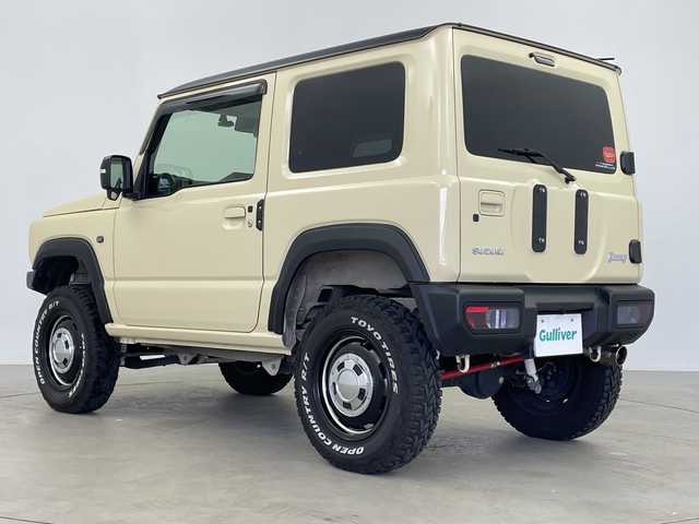 スズキ ジムニー XC 鹿児島県 2021(令3)年 2.5万km シフォンアイボリーメタリックブラック2トーンルーフ 社外ナビ　/（フルセグ/Bluetooth/CD/DVD/AM/FM）/クルーズコントロール　/ドライブレコーダー　/シートヒーター　/バックカメラ　/ヘッドライトウォッシャー　/ホワイトレタータイヤ　/ＬＥＤヘッドライト　/フロントカメラ　/社外マフラー　/社外アルミペダル/プッシュスタートボタン/スロットコントローラー/＊純正サスペンション・マフラー有り