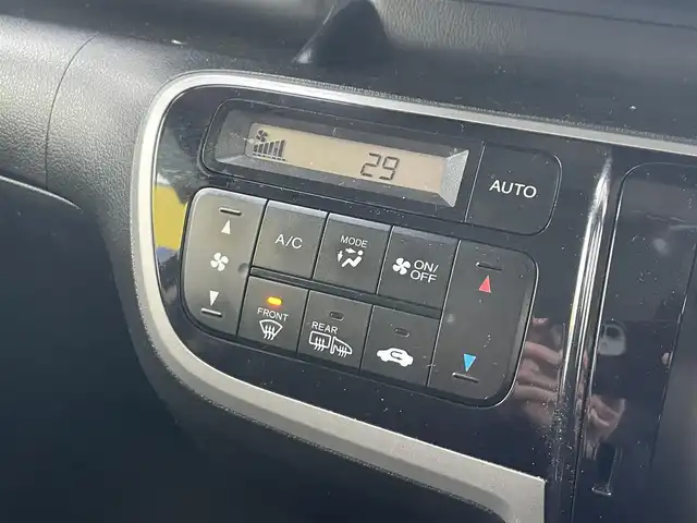 ホンダ Ｎ ＢＯＸ カスタム G 青森県 2013(平25)年 10.5万km プレミアムゴールドパープルパール (株)IDOMが運営する【じしゃロン青森店】の自社ローン専用車両になりますこちらは現金ご利用時の価格です。自社ローンご希望の方は別途その旨お申付け下さい。/４WD/スマートキー/純正ナビ/ワンセグテレビ/バックカメラ/両側パワースライドドア/純正フロアマット