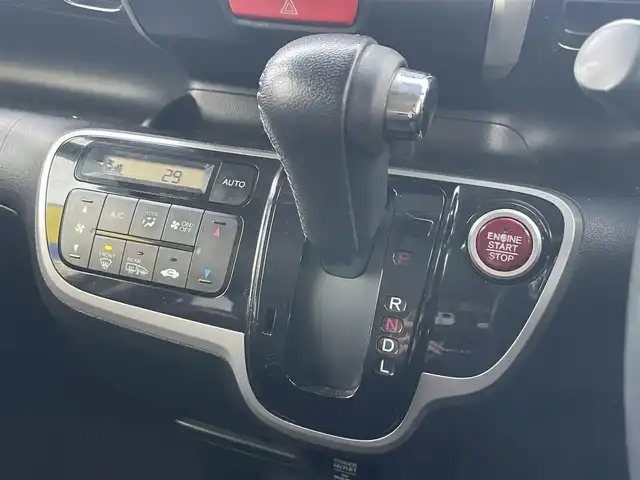 ホンダ Ｎ ＢＯＸ カスタム G 青森県 2013(平25)年 10.5万km プレミアムゴールドパープルパール (株)IDOMが運営する【じしゃロン青森店】の自社ローン専用車両になりますこちらは現金ご利用時の価格です。自社ローンご希望の方は別途その旨お申付け下さい。/４WD/スマートキー/純正ナビ/ワンセグテレビ/バックカメラ/両側パワースライドドア/純正フロアマット