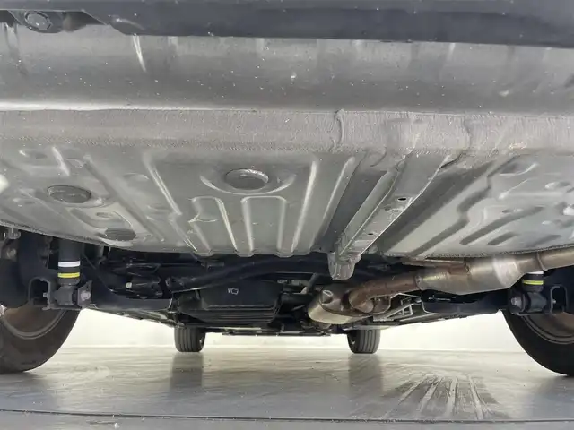 トヨタ ヴォクシー S－Z 滋賀県 2022(令4)年 4.5万km アティチュードブラックマイカ 純正8インチナビ/【Bluetooth/CD/DVD/フルセグTV】/純正フリップダウンモニター/両側パワースライドドア/ハーフレザーシート/バックカメラ/追従クルーズコントロール/クリアランスソナー/レーントレーシングアシスト/プリクラッシュセーフティ/LEDヘッドライト/オートマチックハイビーム/D/Nシートヒーター/ビルトインETC2.0/電動パーキングブレーキ/オートブレーキホールド/MTモード付AT/社外フロアマット/後席ロールサンシェード/プッシュスタート/スマートキー/ステアリングリモコン