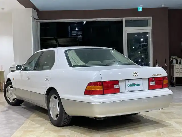 トヨタ セルシオ Cタイプ 埼玉県 1999(平11)年 10.3万km ホワイトパールマイカ サンルーフ/純正マルチ/前席パワーシート/HIDライト/純正16インチAW/クルーズコントロール/キーレス