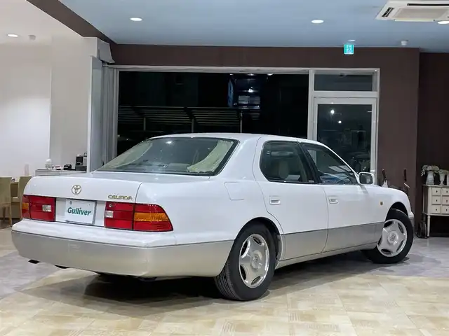 トヨタ セルシオ Cタイプ 埼玉県 1999(平11)年 10.3万km ホワイトパールマイカ サンルーフ/純正マルチ/前席パワーシート/HIDライト/純正16インチAW/クルーズコントロール/キーレス