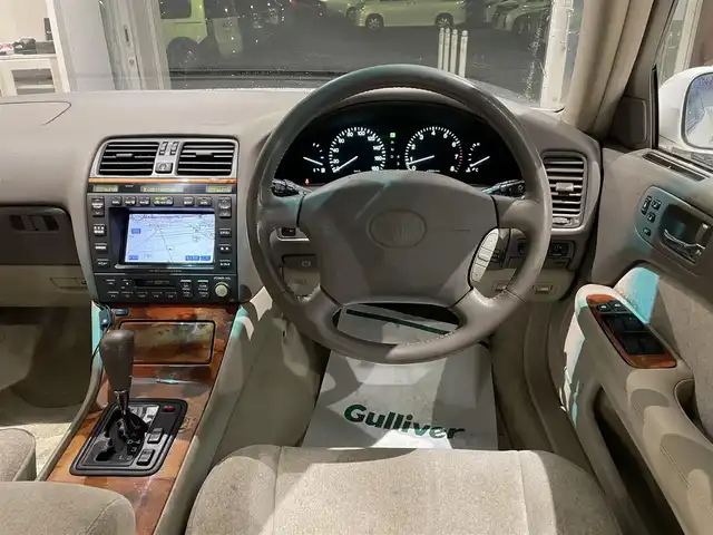 トヨタ セルシオ Cタイプ 埼玉県 1999(平11)年 10.3万km ホワイトパールマイカ サンルーフ/純正マルチ/前席パワーシート/HIDライト/純正16インチAW/クルーズコントロール/キーレス