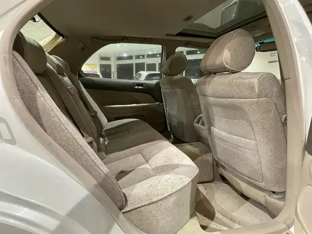 トヨタ セルシオ Cタイプ 埼玉県 1999(平11)年 10.3万km ホワイトパールマイカ サンルーフ/純正マルチ/前席パワーシート/HIDライト/純正16インチAW/クルーズコントロール/キーレス