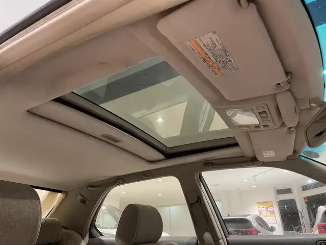 トヨタ セルシオ Cタイプ 埼玉県 1999(平11)年 10.3万km ホワイトパールマイカ サンルーフ/純正マルチ/前席パワーシート/HIDライト/純正16インチAW/クルーズコントロール/キーレス