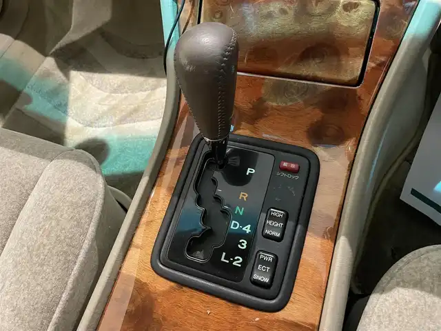 トヨタ セルシオ Cタイプ 埼玉県 1999(平11)年 10.3万km ホワイトパールマイカ サンルーフ/純正マルチ/前席パワーシート/HIDライト/純正16インチAW/クルーズコントロール/キーレス