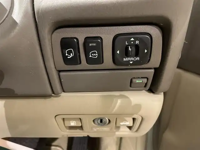 トヨタ セルシオ Cタイプ 埼玉県 1999(平11)年 10.3万km ホワイトパールマイカ サンルーフ/純正マルチ/前席パワーシート/HIDライト/純正16インチAW/クルーズコントロール/キーレス