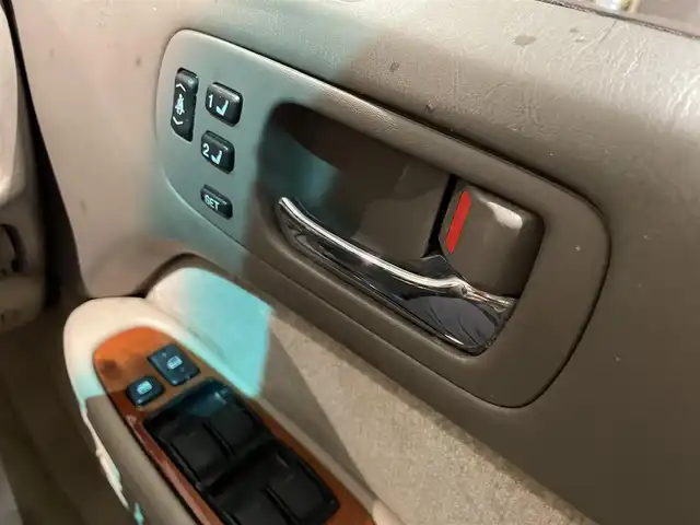 トヨタ セルシオ Cタイプ 埼玉県 1999(平11)年 10.3万km ホワイトパールマイカ サンルーフ/純正マルチ/前席パワーシート/HIDライト/純正16インチAW/クルーズコントロール/キーレス