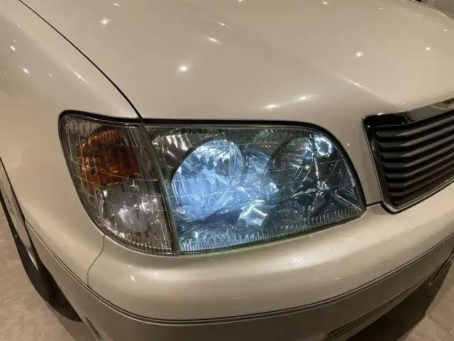 トヨタ セルシオ Cタイプ 埼玉県 1999(平11)年 10.3万km ホワイトパールマイカ サンルーフ/純正マルチ/前席パワーシート/HIDライト/純正16インチAW/クルーズコントロール/キーレス