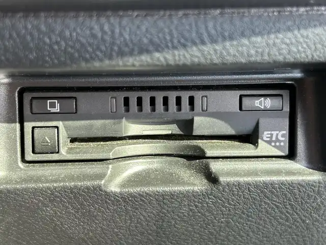 トヨタ ヴィッツ F スマートストップパッケージ 大阪府 2017(平29)年 4.9万km コバルトブルーメタリック トヨタセーフティセンス/・プリクラッシュセーフティ/・レーンディパーチャーアラート/・先行車発進/純正ナビ/・Bluetooth/フルセグTV/CD/DVD/ラジオ/主要装備/・バックカメラ/・横滑り防止装置/・アイドリングストップ/・ステアリングリモコン/・キセノンヘッドライト/・フォグランプ/・ヘッドライトレベライザー/・純正フロアマット/・社外AW/・ドライブレコーダー前/・ETC