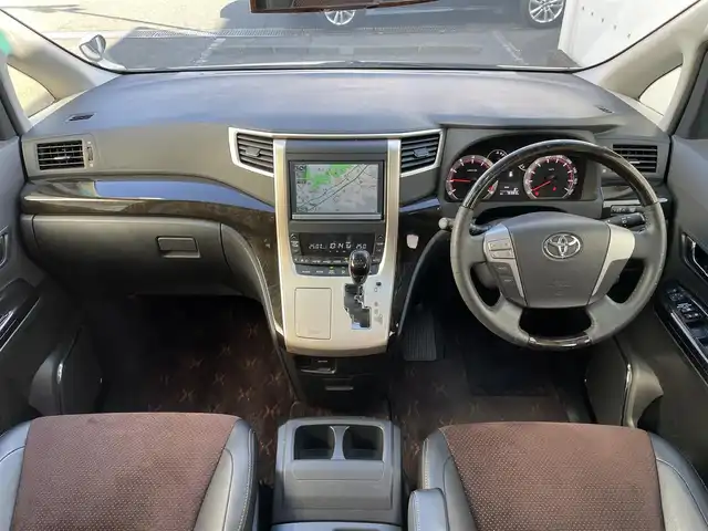 トヨタ アルファード 240S タイプゴールドⅡ 東京都 2014(平26)年 7.7万km ホワイトパールクリスタルシャイン 純正ナビ/純正フリップダウンモニター/バックカメラ/フルセグTV/フロント/リアモデリスタスポイラー/ETC/ツインムーンルーフ/両側電動スライドドア/パワーバックドア/ハーフレザーシート/前方ドライブレコーダー/横滑り防止装置/純正フロアマット/サイドバイザー/クルーズコントロール/スマートキー/オットマン/社外20インチAW