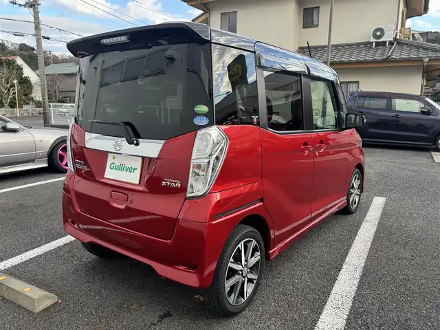 日産 デイズ ルークス ハイウェイスター Gターボ 静岡県 2017(平29)年 5万km スパークリングレッド/ブラック 2トーン 車検令和9年12月15日/純正SDナビ（MM316D-W)/・SD・フルセグTV・USB・CD・DVD/・Bluetooth・FM/AMラジオ/アラウンドビューモニター/ETC2.0/エマージェンシーブレーキ/クルーズコントロール/ウィンカーミラー/オートリトラクタブルミラー/両側パワースライドドア/ドライブレコーダー/スマートキー（スペア有り）/プッシュスタート/取説・保証書