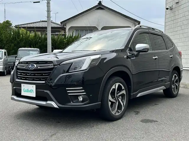 スバル フォレスター ハイブリッド アドバンス 山形県 2022(令4)年 2万km クリスタルブラックシリカ アイサイト/・プリクラッシュブレーキ/・レーダークルーズコントロール/・誤発進抑制制御/・車線逸脱抑制機能/・先行車発進お知らせ/・リヤビークルディテクション/アイサイトセイフティプラス視界拡張/・スマートリヤビューミラー/・フロントビューモニター/・サイドビューモニター/プッシュスタート/パドルシフト/社外ナビ AVIC-RL812/フルセグTV/ETC/前後ドライブレコーダー/ルーフレール/ハーフレザーシート/パワーシート/シートヒーター/ステアリングヒーター/LEDヘッドライト/ドアバイザー/18インチ純正アルミホイール