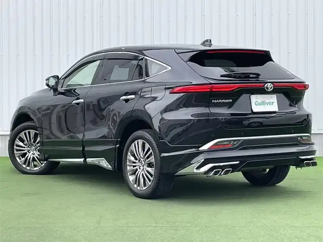 トヨタ ハリアー Z 香川県 2021(令3)年 2.3万km プレシャスブラックパール ワンオーナー/純正ナビ/BT/USB/AUX/Miracast/フルセグTV/全周囲カメラ/JBLサウンド/ハーフレザーシート/右前席パワーシート/純正LEDヘッドライト/純正フォグランプ/オートライト/オートハイビーム/純正19インチアルミホイール/モデリスタエアロ/パワーバックドア/革巻きステアリング/ステアリングスイッチ/クルーズコントロール/HUD/デジタルインナーミラー/衝突被害軽減ブレーキ/LKA/BSM/横滑り防止/コーナーセンサー/オートパーキングホールド/スマートキー×２/ビルトインETC2.0/純正フロアマット/純正ドアバイザー/電動格納ウインカードアミラー(オート機能付き)/純正ドアバイザー