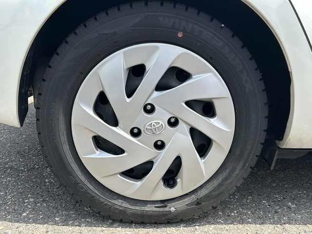 トヨタ アクア S 福井県 2018(平30)年 6.9万km ホワイトパールクリスタルシャイン スマートキー/プッシュスタート/ステアリングスイッチ/LEDヘッドライト/オートライト/オートハイビーム/ヘッドライトレベライザー/電動格納ミラー/ETC/レーンアシスト/衝突軽減/横滑り防止/コーナーセンサー/純正フロアマット/純正ドアバイザー