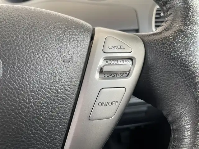 日産 セレナ ハイウェイスター Vセレクション 茨城県 2012(平24)年 8万km スーパーブラック (株)IDOMが運営する【じしゃロン水戸店】の自社ローン専用車両になりますこちらは現金またはオートローンご利用時の価格です。自社ローンご希望の方は別途その旨お申付け下さい/両側パワースライドドア/社外SDナビ/ -Bluetooth DVD CD SD フルセグTV-/バックカメラ/ETC/クルーズコントロール/スマートキー/オートライト/純正フロアマット/純正１６インチAW