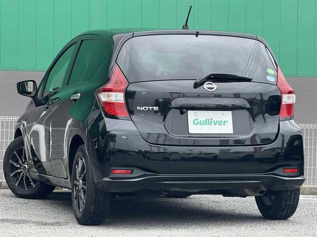 日産 ノート X 千葉県 2017(平29)年 7.6万km スーパーブラック 社外ナビ（AM/FM/ワンセグTV/Bluetooth）/インテリジェントエマージェンシーブレーキ/車線逸脱警報/ETC/バックモニター/プッシュエンジンスタート/アイドリングストップ/オートライト