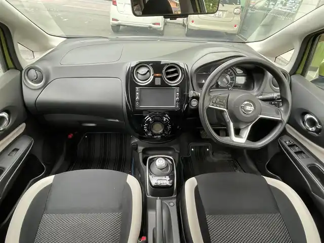 日産 ノート e－パワー X 群馬県 2016(平28)年 2.8万km オリーブグリーン ワンオーナー/純正メモリナビ、地デジ、Bluetooth、CD/　（MJ116D-W）/アラウンドビューモニター/デジタルインナーミラー/ウインカーミラー/ドアバイザー/スマートキー×２/コーナーセンサー（前後）/保証書、取説