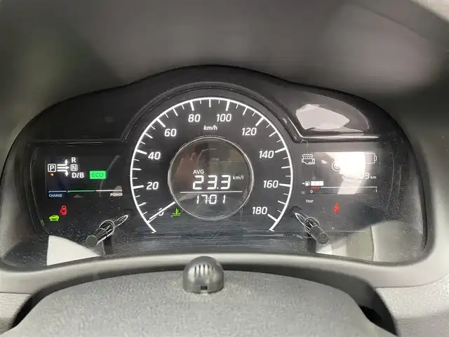 日産 ノート e－パワー X 群馬県 2016(平28)年 2.8万km オリーブグリーン ワンオーナー/純正メモリナビ、地デジ、Bluetooth、CD/　（MJ116D-W）/アラウンドビューモニター/デジタルインナーミラー/ウインカーミラー/ドアバイザー/スマートキー×２/コーナーセンサー（前後）/保証書、取説