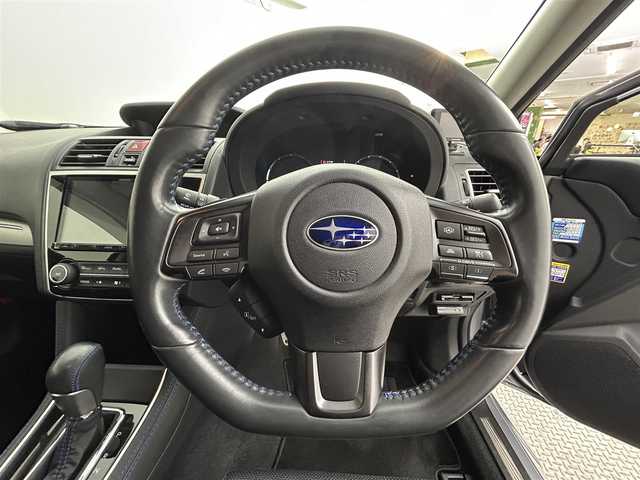 スバル レヴォーグ 1．6GT－S アイサイト 道央・札幌 2017(平29)年 5.9万km アイスシルバーメタリック ・ワンオーナー/・４WD/・純正8インチナビ/　CD/DVD/SD/BT/フルセグ/・バックカメラ/・ビルトインETC/・前後ドライブレコーダー/・アイサイト/・レーダークルーズコントロール/・レーンキープアシスト/・オートハイビーム/・SI-DRIVE/・BSM/・SRH/・前席パワーシート/・前席シートヒーター/・LEDヘッドライト/・フォグライト/・プッシュスタート/・スマートキー/・エンジンスターター/・純正フロアマット/・ドアバイザー/・純正AW付スタッドレス積込（215/50/R17）