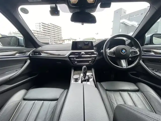 ＢＭＷ ５２３ｉ ツーリング Mスポーツ 栃木県 2018(平30)年 4.2万km ブルーストーン ハイラインパッケージ/ACC/レーン/ブラインドS/全方位カメラ/純正ナビ/フルセグ /パワーシート/シートヒーター/黒革シート/電動リアゲート/ETC/LED/純正19インチAW/純正ドラレコ前後