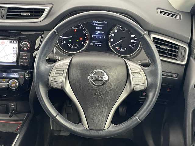 日産 エクストレイル 20X エマージェンシーブレーキ 埼玉県 2015(平27)年 6.9万km バーニングレッド 純正ナビ　フリップダウンモニター　アラウンドビューモニター　ビルトインＥＴＣ　ＬＥＤライト　デジタルインナーミラー　クルーズコントロール　シートヒーター　カプロンシート　オートライト　地デジＴＶ
