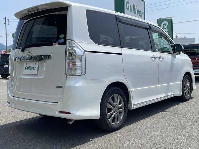 トヨタ ヴォクシー ZS 煌Ⅲ 兵庫県 2012(平24)年 7.3万km パール 純正ナビ/・BT/・フルセグTV/・CD/DVD/バックカメラ/LEDライト/純正ドアバイザー/パドルシフト/ハーフレザーシート/純正フロアマット/ミラーウインカー/両側パワースライドドア/ETC