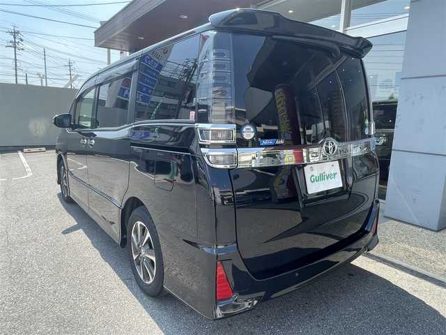 トヨタ ヴォクシー ZS 煌Ⅱ 大分県 2019(令1)年 5.7万km ブラック 純正メモリナビ/(CD/DVD/BT/フルセグTV)/バックカメラ/フリップダウンモニター/両側パワースライドドア /トヨタセーフティセンス/スマートキー/プッシュスタート/ETC/電格ミラー/ウィンカーミラー/オートライト/オートハイビーム/フォグランプ/LEDヘッドライト
