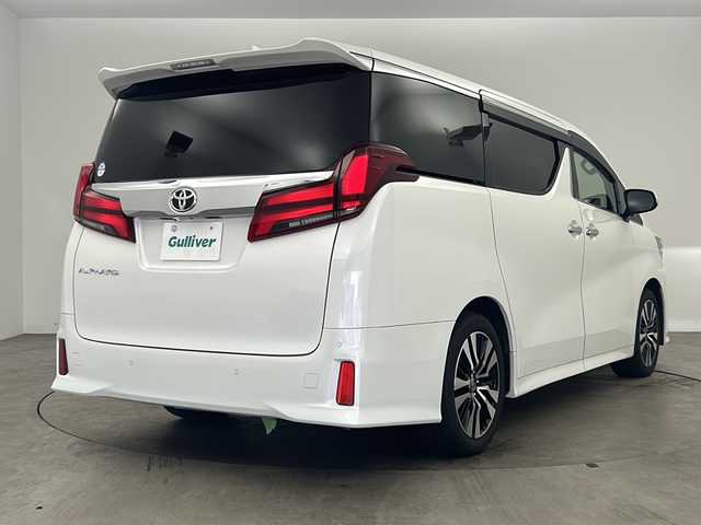 トヨタ アルファード S Cパッケージ 兵庫県 2023(令5)年 1.6万km ホワイトパールクリスタルシャイン トヨタセーフティセンス/・プリクラッシュセーフティ/・レーントレーシングアシスト/・ロードサインアシスト/・レーダークルーズコントロール/・アダプティブハイビームアシスト/アルパイン11インチメモリナビ/・Bluetooth/CD/DVD//・フルセグテレビ/・バックカメラ/・サイドカメラ/両側パワースライドドア/三眼LEDヘッドライト/ALPINEフリップダウンモニター/前後ドライブレコーダー/前後コーナーセンサー/革巻きステアリング/ステアリングスイッチ/ステアリングヒーター/オートマチックハイビーム/純正フロアマット/純正18インチアルミホイール/レザーシート/パワーシート（D席＋N席）/メモリシート（D席）/シートヒーター（D席＋N席）/エアシート（D席＋N席）/デジタルインナーミラー/電動パーキングブレーキ/ワンオーナー/新車保証書/取扱説明書