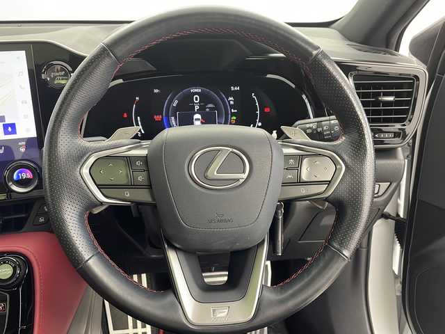 レクサス ＮＸ 350h Fスポーツ 千葉県 2023(令5)年 2.1万km ホワイトノーヴァガラスフレーク 禁煙車/サンルーフ/レクサスセーフティーセンス/・歩行者検知機能付衝突回避支援型プリクラッシュセーフティ/・レーンディパーチャーアラート/・キーピングアシスト/・オートマチックハイビーム/・レーダークルーズコントロール/電動リアゲート/純正14インチナビ/マークレビンソン/ワイヤレスチャージャー/アラウンドビューモニター/デジタルインナーミラー/LEDオートライト/レザーシート/シートヒーター/エアシート/純正20インチアルミホイール/ルーフレール/USBポート/プッシュスタート/スマートキー