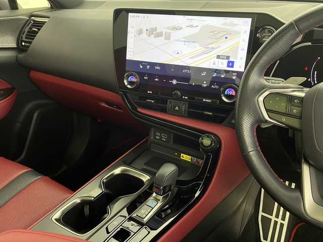 レクサス ＮＸ 350h Fスポーツ 千葉県 2023(令5)年 2.1万km ホワイトノーヴァガラスフレーク 禁煙車/サンルーフ/レクサスセーフティーセンス/・歩行者検知機能付衝突回避支援型プリクラッシュセーフティ/・レーンディパーチャーアラート/・キーピングアシスト/・オートマチックハイビーム/・レーダークルーズコントロール/電動リアゲート/純正14インチナビ/マークレビンソン/ワイヤレスチャージャー/アラウンドビューモニター/デジタルインナーミラー/LEDオートライト/レザーシート/シートヒーター/エアシート/純正20インチアルミホイール/ルーフレール/USBポート/プッシュスタート/スマートキー