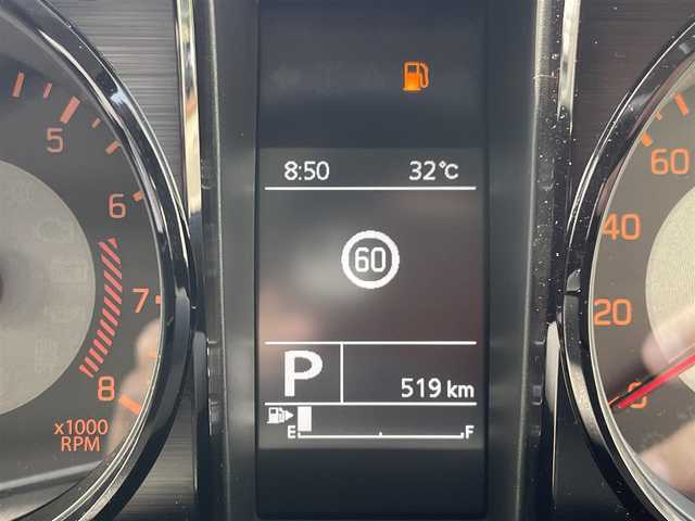 スズキ ジムニー ノマド FC 富山県 2025(令7)年 0.1万km 黒  4WD/ セーフティサポート/・　デュアルカメラブレーキサポート/・　誤発進抑制機能/・　後退時ブレーキサポート/・　後方誤発進抑制機能/・　車線逸脱警報/・　アダプティブクルーズコントロール/・　ハイビームアシスト/・　標識認識機能/・　ふらつき警報/・　先行車発進お知らせ機能/ D/N席シートヒーター/ LEDヘッドライト/・　ヘッドランプウォッシャー/ フォグライト/・　電動オート格納機能/・　ヒーター/ 純正15インチアルミホイール/ 背面タイヤハーフカバー/ 撥水加工ファブリックシート