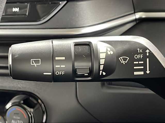 日産 ノート X 広島県 2024(令6)年 0.3万km ダークメタルグレー 禁煙車/純正ナビ/アラウンドビューモニター/インテリジェントルームミラー/プロパイロット/ブラインドスポットモニター/オートホールド付電動パーキングブレーキ/アダブティブヘッドライト/衝突軽減/レーンキープ/ハンドル支援/踏み間違い防止/ヘッドライトレベライザー/エアバッグ(運転席/助手席)/純正16インチホイールキャップ(185/60/R16)