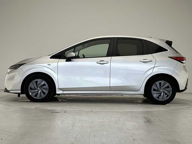 日産 ノート S 愛知県 2021(令3)年 5.6万km ブリリアントシルバー 衝突被害軽減ブレーキ/純正7インチディスプレイオーディオナビ（ナビ無し）/Bluetooth/バックカメラ/コーナーセンサー/純正アルミホイール/ETC/ステアリングスイッチ/スマートキー/プッシュスタート