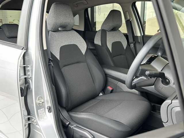日産 ノート S 愛知県 2021(令3)年 5.6万km ブリリアントシルバー 衝突被害軽減ブレーキ/純正7インチディスプレイオーディオナビ（ナビ無し）/Bluetooth/バックカメラ/コーナーセンサー/純正アルミホイール/ETC/ステアリングスイッチ/スマートキー/プッシュスタート