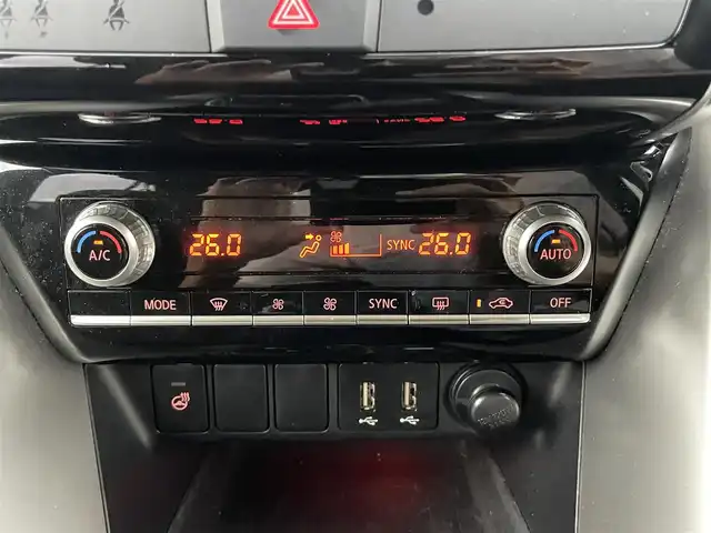 三菱 エクリプス クロス ＰＨＥＶ P 千葉県 2021(令3)年 3.5万km チタニウムグレーメタリック ワンオーナー/純正メモリナビ/・DTV/Bluetooth/Apple CarPlay/全方位カメラ/ヘッドアップディスプレイ/前後ドライブレコーダー/前席シートヒーター/パワーシート/ハーフレザーシート/ステアリングヒーター/e-Assist/・衝突被害軽減ブレーキシステム/・車線逸脱警報システム/・レーダークルーズコントロール/・オートマチックハイビーム/・誤発進抑制機能/・後側方車両検知警報システム/・後退時車両検知システム/アクティブスタビリティコントロール/パーキングセンサー/純正LEDヘッドライト/純正18インチアルミホイール/純正フロアマット/プッシュエンジンスタート/スマートキー×２/取扱説明書/保証書